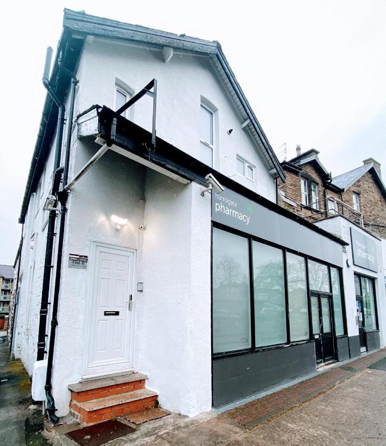 Gorgeous Town Center 3 Bedroom Self Contained Apartment For 1-5 People Harrogate Kültér fotó
